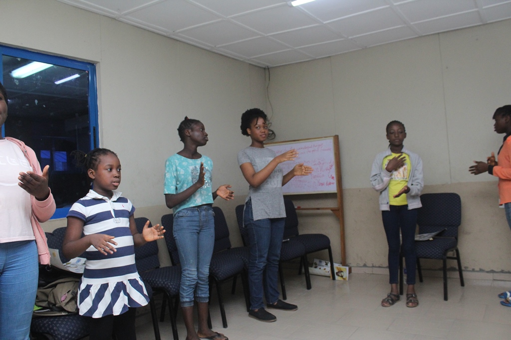 Daystar Junior Church (One Sign Choir)